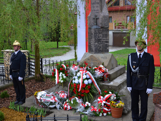 Pomnik Pamięci w Łękawicy